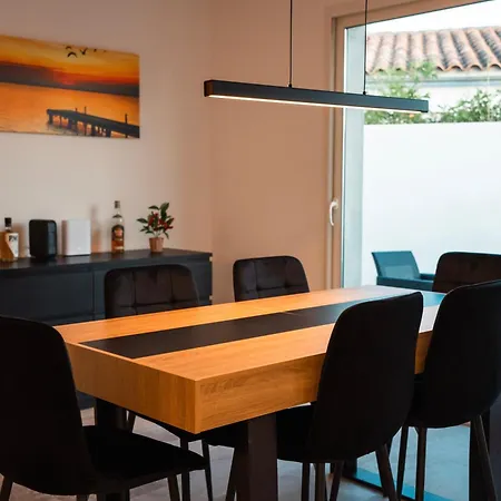 Belle Maison Climatisee 2m